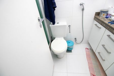 Apartamento à venda com 145m², 4 quartos e 2 vagas Apartamento à venda com 145m², 4 quartos e 2 vagasBanheiro Suíte
