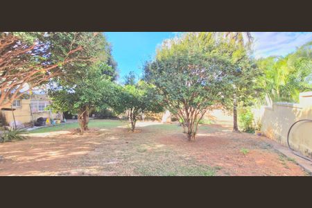 Casa de condomínio para alugar com 1340m², 7 quartos e 7 vagas Casa de condomínio para alugar com 1340m², 7 quartos e 7 vagasQuintal