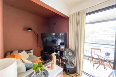 Apartamento à venda com 53m², 2 quartos e 1 vaga Apartamento à venda com 53m², 2 quartos e 1 vagaSala