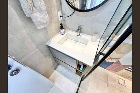 Apartamento à venda com 50m², 2 quartos e 2 vagasBanheiro da Suíte