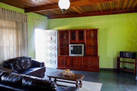Casa à venda com 266m², 3 quartos e sem vaga Casa à venda com 266m², 3 quartos e sem vagasala