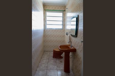 Casa à venda com 266m², 3 quartos e sem vaga Casa à venda com 266m², 3 quartos e sem vagaBanheiro 2