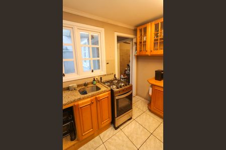 Casa de condomínio à venda com 238m², 3 quartos e 2 vagasCozinha