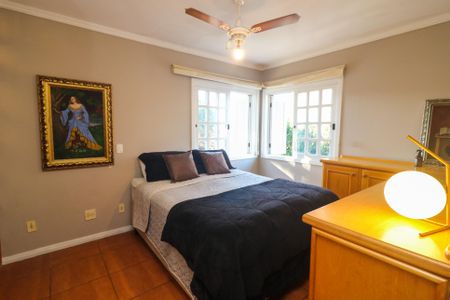 Casa de condomínio à venda com 238m², 3 quartos e 2 vagasQua Suíte