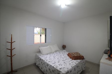 Casa à venda com 500m², 3 quartos e 3 vagasCasa 1 - Quarto 2