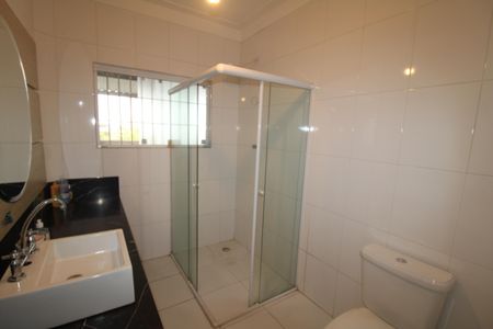 Casa à venda com 500m², 3 quartos e 3 vagasCasa 1 - Banheiro