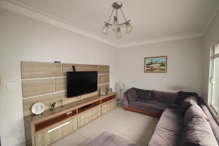 Casa à venda com 500m², 3 quartos e 3 vagasCasa 1 - Sala