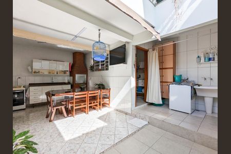 Casa à venda com 200m², 3 quartos e 4 vagas