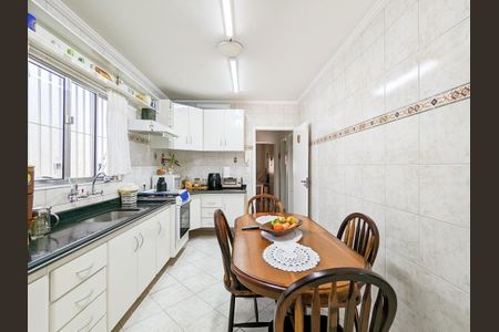 Casa à venda com 200m², 3 quartos e 4 vagas