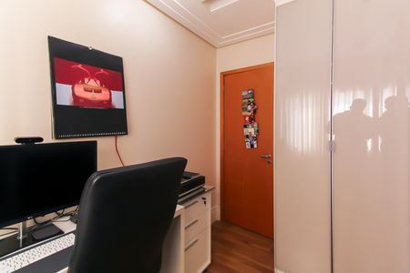 Apartamento à venda com 130m², 3 quartos e 3 vagas Apartamento à venda com 130m², 3 quartos e 3 vagasQuarto