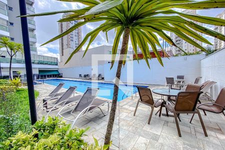 Apartamento à venda com 130m², 3 quartos e 3 vagasÁrea comum - Piscina