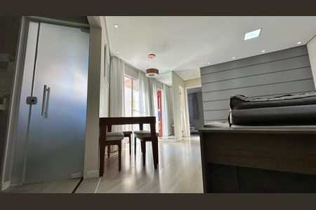 Apartamento à venda com 60m², 2 quartos e 1 vagaDetalhe Sala