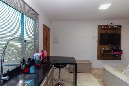 Casa de condomínio à venda com 35m², 1 quarto e 1 vaga Casa de condomínio à venda com 35m², 1 quarto e 1 vagaCozinha