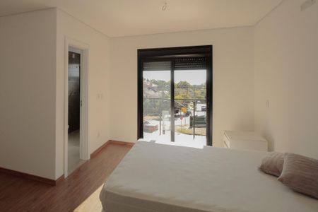 Casa à venda com 210m², 3 quartos e 4 vagasSuíte 1