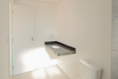 Casa à venda com 210m², 3 quartos e 4 vagasBanheiro da Suíte 1