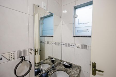 Casa à venda com 75m², 2 quartos e 1 vaga Casa à venda com 75m², 2 quartos e 1 vagaBanheiro 2