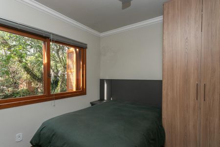 Casa de condomínio à venda com 301m², 4 quartos e 2 vagas Casa de condomínio à venda com 301m², 4 quartos e 2 vagasQuarto 1