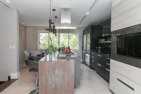 Casa de condomínio à venda com 301m², 4 quartos e 2 vagas Casa de condomínio à venda com 301m², 4 quartos e 2 vagas3° andar