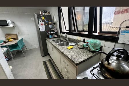 Apartamento à venda com 172m², 4 quartos e 2 vagasCozinha
