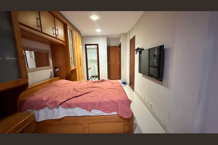 Apartamento à venda com 172m², 4 quartos e 2 vagasSuíte