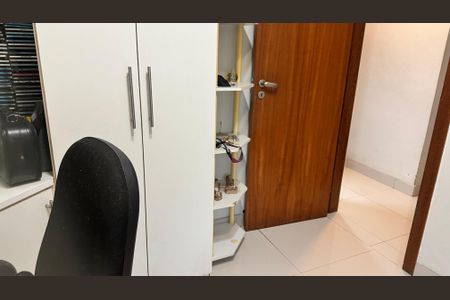 Apartamento à venda com 172m², 4 quartos e 2 vagasQuarto 2