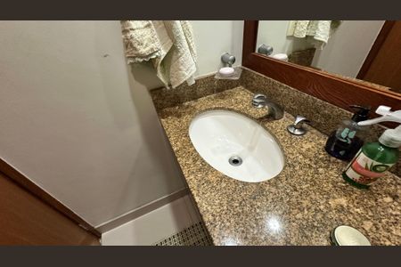 Apartamento à venda com 172m², 4 quartos e 2 vagasLavabo