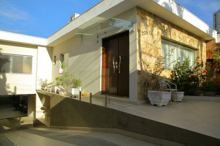 Casa à venda com 248m², 4 quartos e 10 vagasÁrea comum