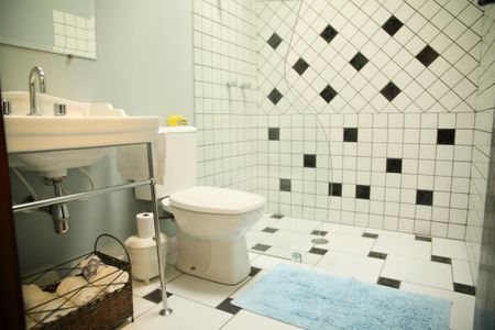 Casa à venda com 248m², 4 quartos e 10 vagasBanheiro Social