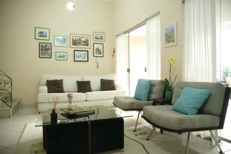 Casa à venda com 248m², 4 quartos e 10 vagasÁrea comum