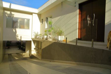 Casa à venda com 248m², 4 quartos e 10 vagasÁrea comum