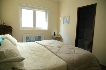 Casa à venda com 248m², 4 quartos e 10 vagasQuarto 2