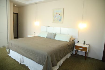 Casa à venda com 248m², 4 quartos e 10 vagasQuarto