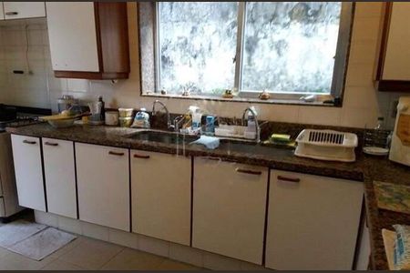 Casa à venda com 425m², 3 quartos e 2 vagas