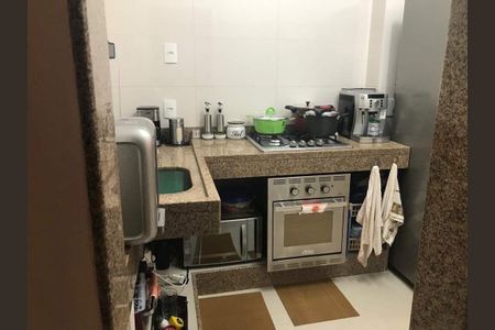 Apartamento à venda com 85m², 2 quartos e 1 vaga