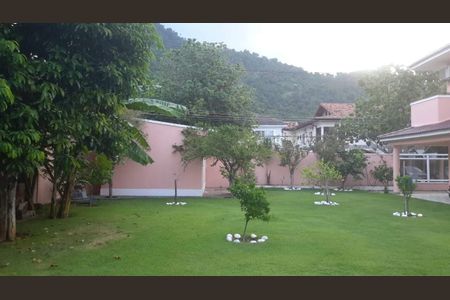 Casa à venda com 565m², 3 quartos e 3 vagas