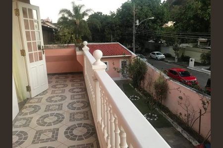 Casa à venda com 565m², 3 quartos e 3 vagas