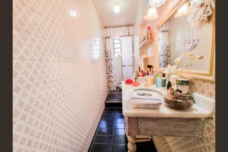 Casa à venda com 392m², 4 quartos e 4 vagas