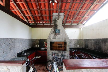 Casa à venda com 583m², 4 quartos e 3 vagas Casa à venda com 583m², 4 quartos e 3 vagasChurrasqueira