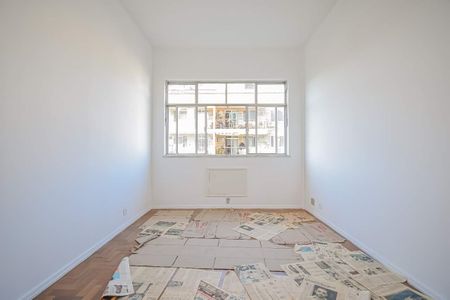 Apartamento à venda com 83m², 2 quartos e 1 vaga