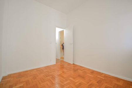 Apartamento à venda com 83m², 2 quartos e 1 vaga