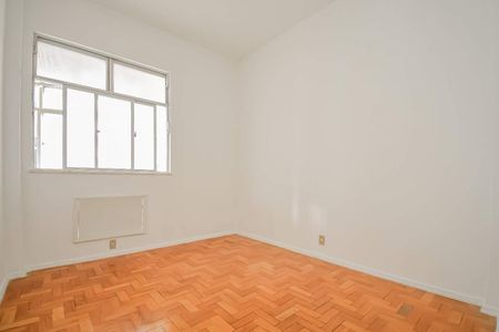 Apartamento à venda com 83m², 2 quartos e 1 vaga