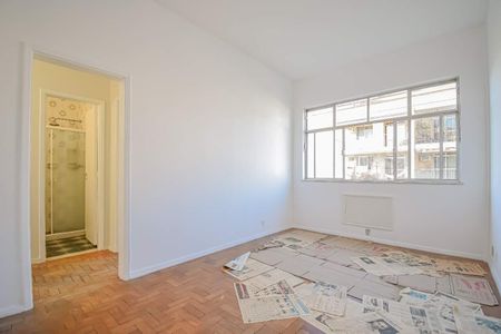 Apartamento à venda com 83m², 2 quartos e 1 vaga