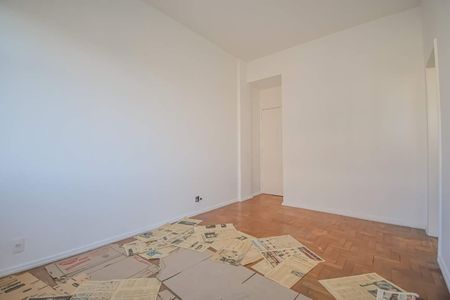 Apartamento à venda com 83m², 2 quartos e 1 vaga