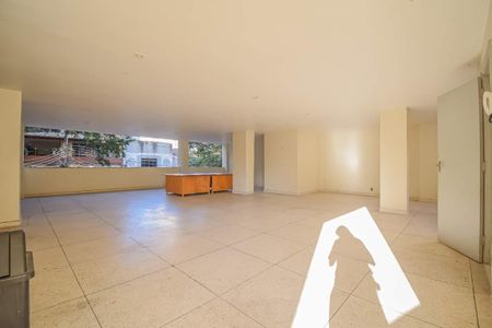 Apartamento à venda com 83m², 2 quartos e 1 vaga