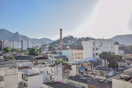 Apartamento à venda com 83m², 2 quartos e 1 vaga