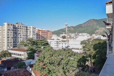 Apartamento à venda com 83m², 2 quartos e 1 vaga