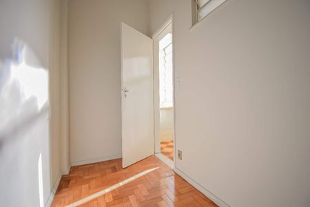 Apartamento à venda com 83m², 2 quartos e 1 vaga