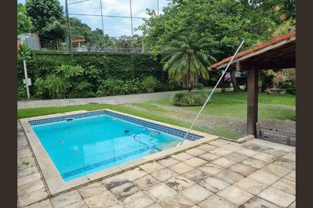 Casa à venda com 211m², 4 quartos e 2 vagas