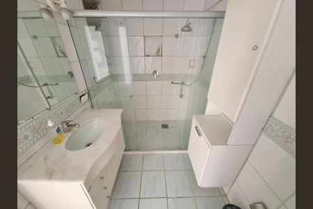Apartamento à venda com 80m², 3 quartos e sem vaga Apartamento à venda com 80m², 3 quartos e sem vagaBanheiro da suíte