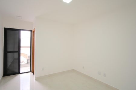 Casa à venda com 140m², 3 quartos e 4 vagasSuíte